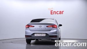 Hyundai AVANTE 1.6 2020 года из Южной Кореи