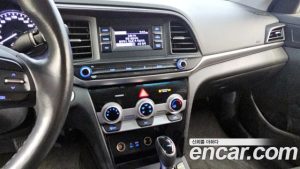 Hyundai AVANTE 1.6 2020 года из Южной Кореи