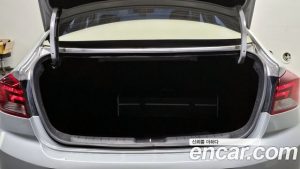 Hyundai AVANTE 1.6 2020 года из Южной Кореи