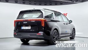 Kia Carnival 9-Seater Gravity 2024 года из Южной Кореи