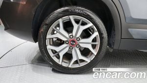 Kia Seltos Бензин 1.6 Turbo 2WD 2020 года из Южной Кореи