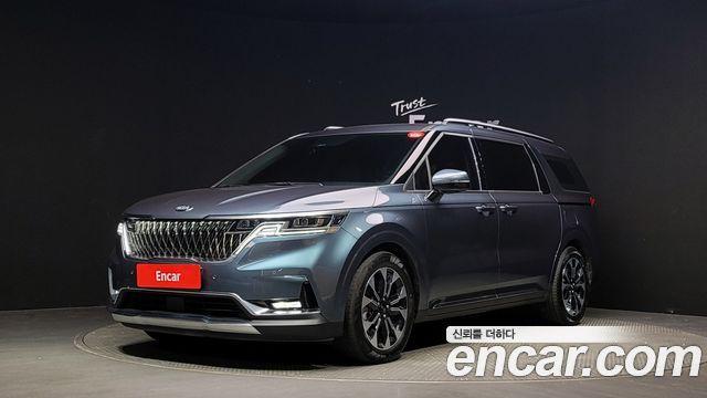 Kia Carnival 9-Seater Signature 2021 года из Кореи