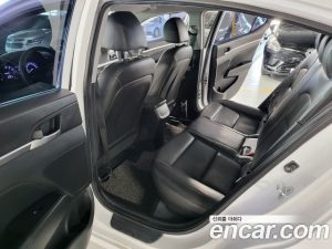 Hyundai AVANTE 1.6 2020 года из Южной Кореи