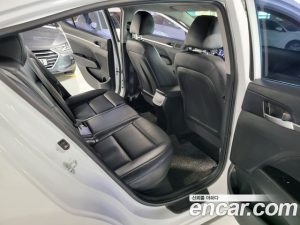 Hyundai AVANTE 1.6 2020 года из Южной Кореи