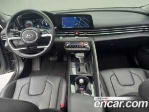 Hyundai AVANTE 1.6 2021 года из Южной Кореи