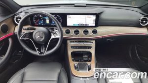 Mercedes-Benz E-Class E250 Exclusive 2021 года из Южной Кореи