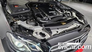 Mercedes-Benz E-Class E250 Avantgarde 2020 года из Южной Кореи