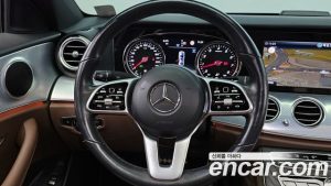 Mercedes-Benz E-Class E250 Avantgarde 2020 года из Южной Кореи