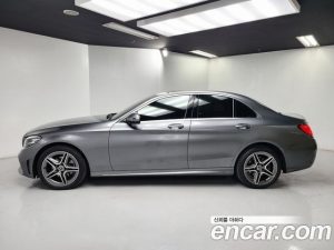 Mercedes-Benz C-Class C200 AMG Line 2021 года из Южной Кореи