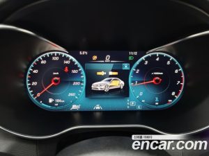 Mercedes-Benz C-Class C200 AMG Line 2021 года из Южной Кореи