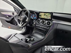 Mercedes-Benz C-Class C200 AMG Line 2021 года из Южной Кореи