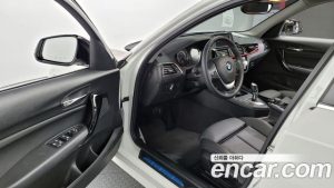 BMW 1-Series 118d Sport Special Edition 5Door 2019 года из Южной Кореи