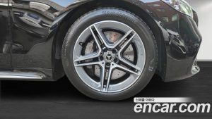 Mercedes-Benz S-Class S400 d 4MATIC 2023 года из Южной Кореи