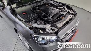 Mercedes-Benz E-Class E250 Exclusive 2021 года из Южной Кореи