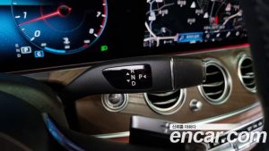 Mercedes-Benz E-Class E250 Exclusive 2021 года из Южной Кореи