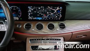 Mercedes-Benz E-Class E250 Exclusive 2021 года из Южной Кореи