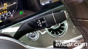 Mercedes-Benz CLS-Class CLS300d AMG Line 2020 года из Южной Кореи