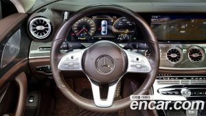Mercedes-Benz CLS-Class CLS300d AMG Line 2020 года из Южной Кореи