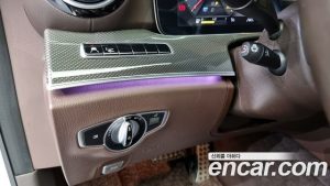 Mercedes-Benz CLS-Class CLS300d AMG Line 2020 года из Южной Кореи