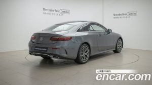 Mercedes-Benz E-Class E300d 4MATIC Coupe 2023 года из Южной Кореи