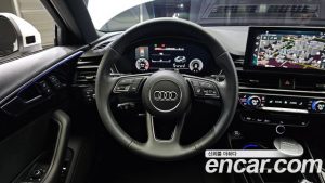 Audi A4 40 TDI 4WD Premium 2020 года из Южной Кореи
