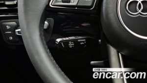 Audi A4 40 TDI 4WD Premium 2020 года из Южной Кореи