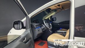Hyundai Staria Wagon 5인승 2023 года из Южной Кореи