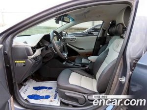 Hyundai Ioniq 1.6 HEV 2020 года из Южной Кореи