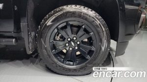 ChevroletGMDaewoo Colorado 3.6 Z71-X Midnight 4WD 2021 года из Южной Кореи