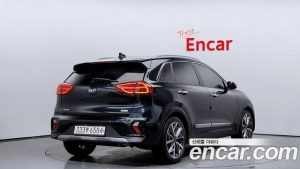 Kia Niro 1.6 HEV 2020 года из Южной Кореи