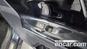 Kia Niro 1.6 HEV 2020 года из Южной Кореи