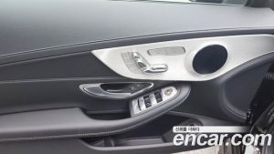 Mercedes-Benz C-Class C200 Cabriolet 2023 года из Южной Кореи