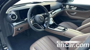 Mercedes-Benz E-Class E450 4MATIC Exclusive 2023 года из Южной Кореи