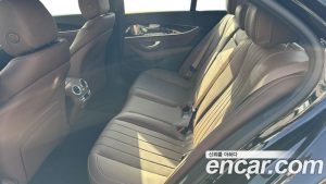 Mercedes-Benz E-Class E450 4MATIC Exclusive 2023 года из Южной Кореи