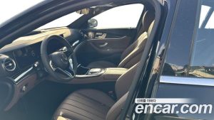 Mercedes-Benz E-Class E450 4MATIC Exclusive 2023 года из Южной Кореи