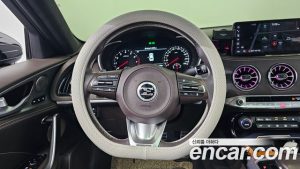 Kia Stinger 2.5 AWD Meister 2021 года из Южной Кореи