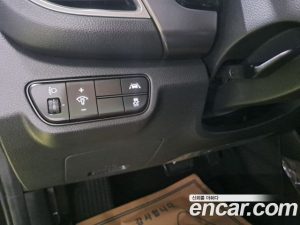 Kia Seltos Бензин 1.6 Turbo 2WD 2020 года из Южной Кореи