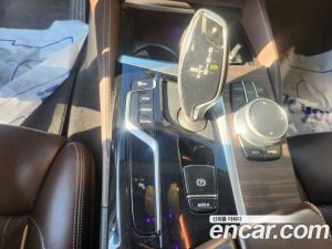 BMW 5-Series 523d Luxury 2021 года из Южной Кореи