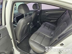 Hyundai AVANTE 1.6 2020 года из Южной Кореи