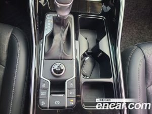Kia Sorento Дизель 2.2 2WD 2021 года из Южной Кореи