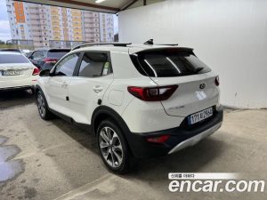 Kia Stonic 1.4 2019 года из Южной Кореи
