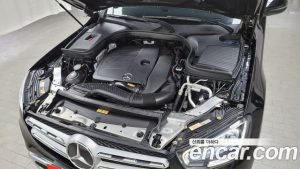 Mercedes-Benz GLC-Class GLC300 4MATIC 2020 года из Южной Кореи