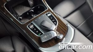 Mercedes-Benz GLC-Class GLC300 4MATIC 2020 года из Южной Кореи