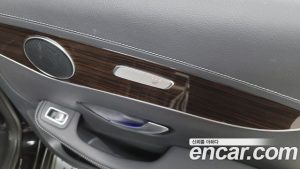 Mercedes-Benz GLC-Class GLC300 4MATIC 2020 года из Южной Кореи