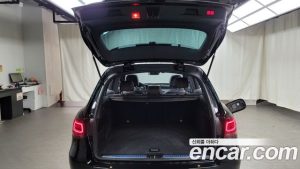 Mercedes-Benz GLC-Class GLC300 4MATIC 2020 года из Южной Кореи