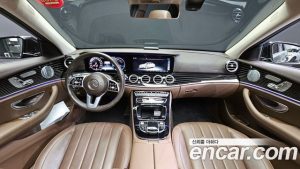 Mercedes-Benz E-Class E450 4MATIC Exclusive 2020 года из Южной Кореи