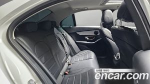 Mercedes-Benz C-Class C200 Avantgarde 2020 года из Южной Кореи