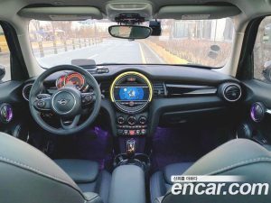 Mini Cooper 5Door HIGH 2020 года из Южной Кореи