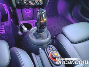 Mini Cooper 5Door HIGH 2020 года из Южной Кореи