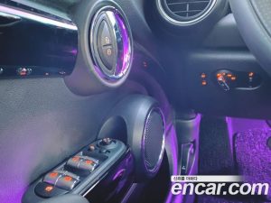 Mini Cooper 5Door HIGH 2020 года из Южной Кореи